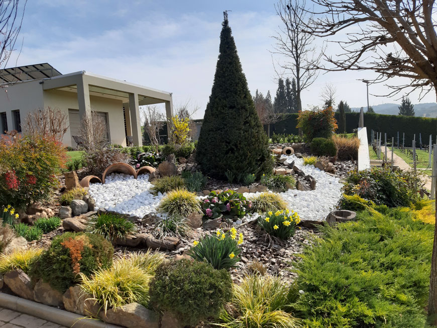 garden mng 2